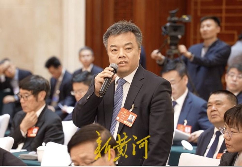 團組開放日首個提問聊營商環(huán)境，山東省委書記邀企業(yè)家代表回答